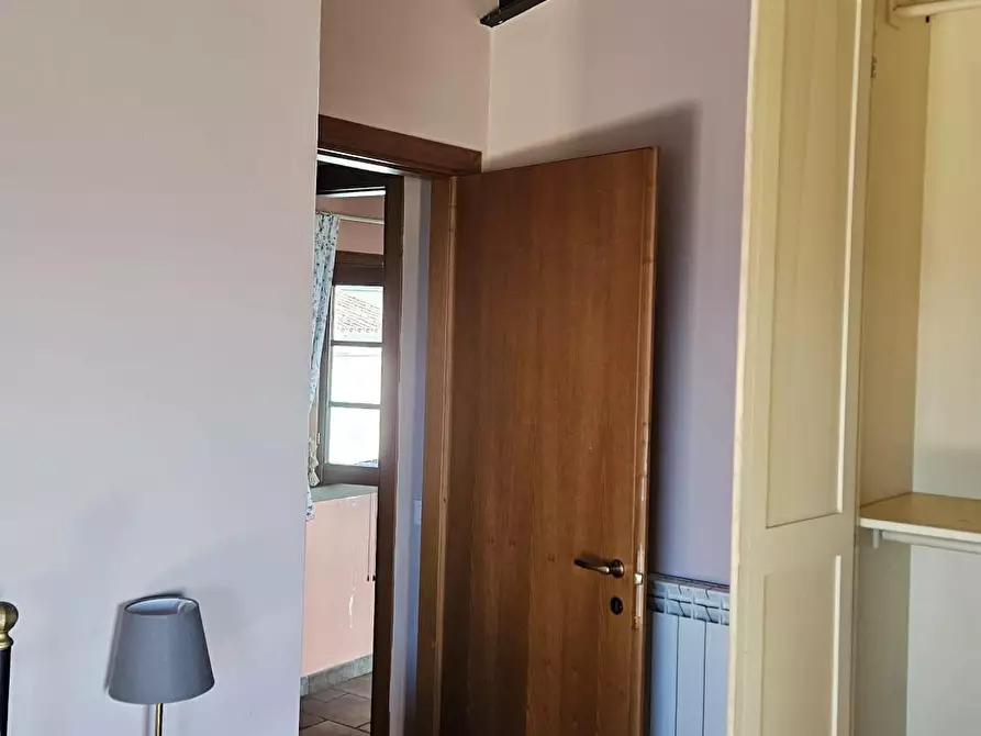 Immagine 9 di Appartamento in affitto  a Capraia E Limite