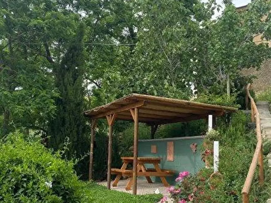 Immagine 16 di Appartamento in affitto  a Capraia E Limite