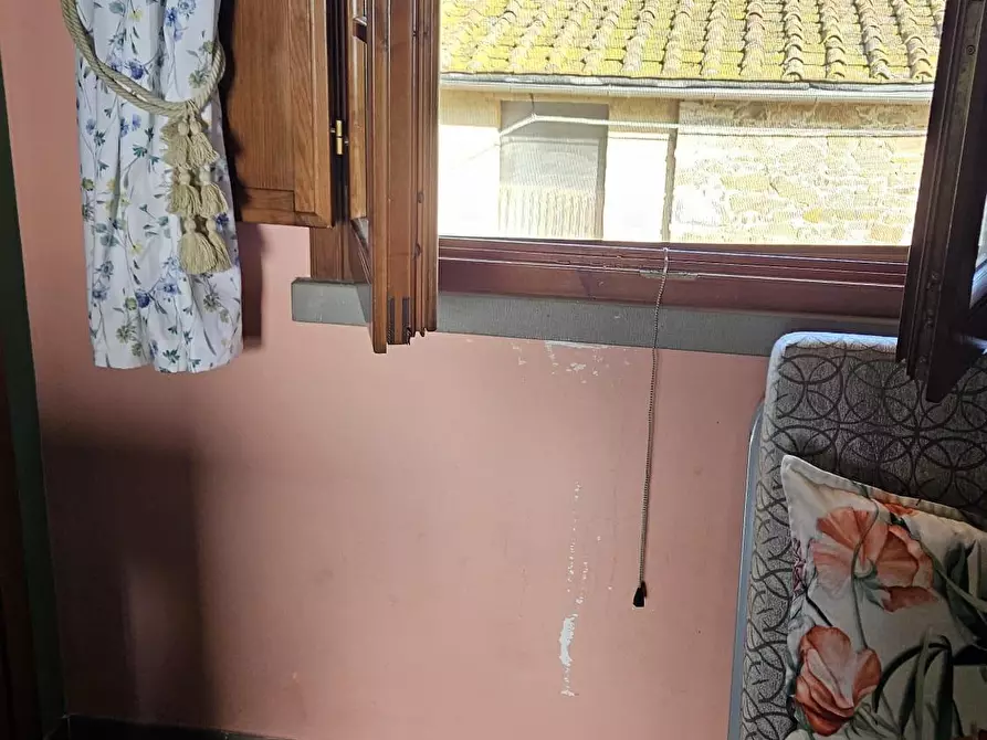Immagine 12 di Appartamento in affitto  a Capraia E Limite
