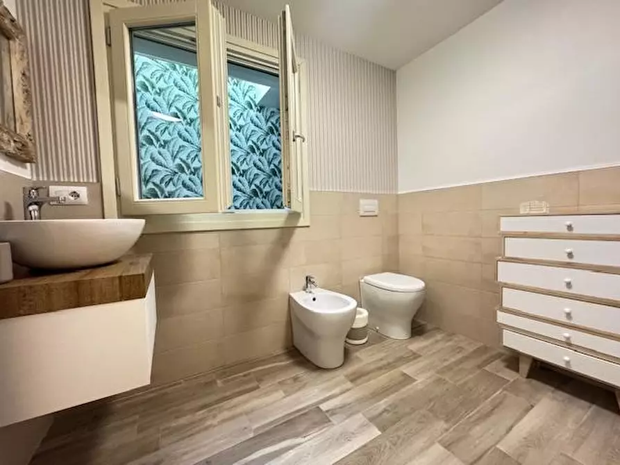 Immagine 25 di Casa bifamiliare in affitto  a Forte Dei Marmi