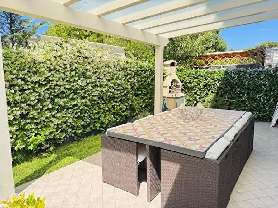 Immagine 27 di Casa bifamiliare in affitto  a Forte Dei Marmi