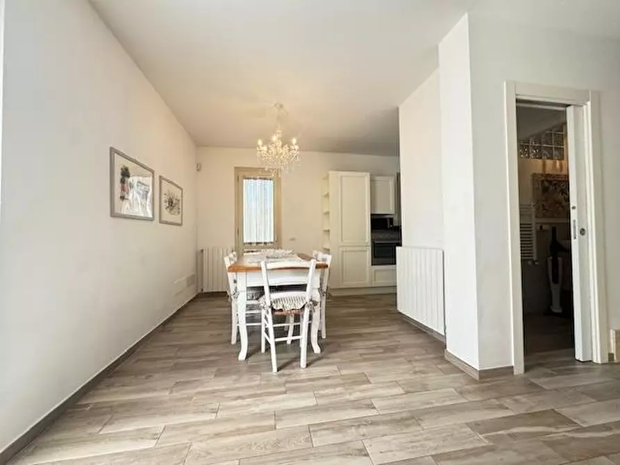 Immagine 7 di Casa bifamiliare in affitto  a Forte Dei Marmi