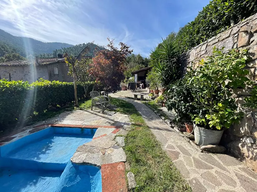 Immagine 11 di Casa semindipendente in vendita  a Capannori