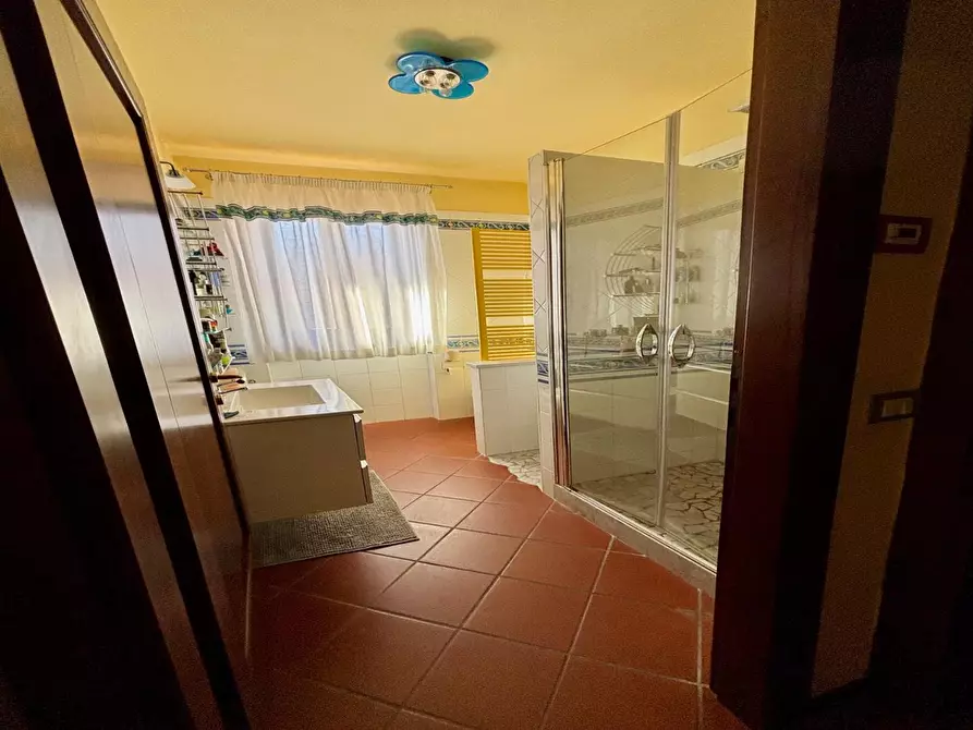 Immagine 9 di Casa bifamiliare in vendita  a Porcari