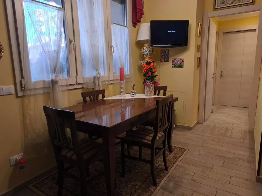 Immagine 4 di Appartamento in vendita  a Cascina