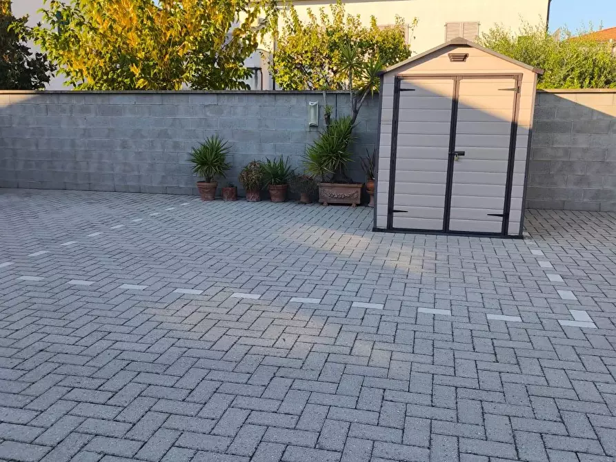 Immagine 2 di Appartamento in vendita  a Cascina