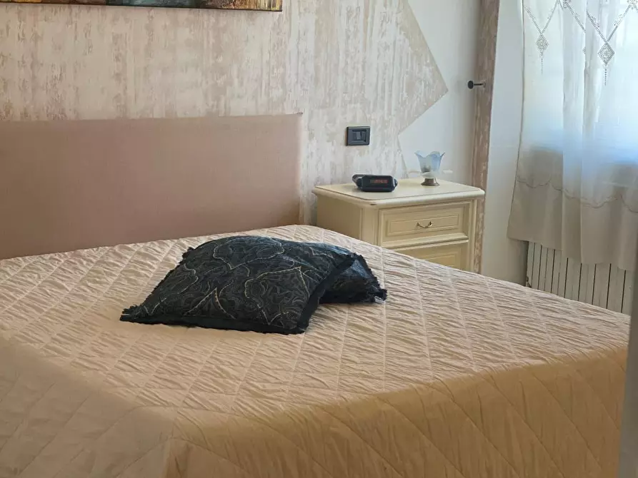 Immagine 8 di Appartamento in vendita  a Carrara