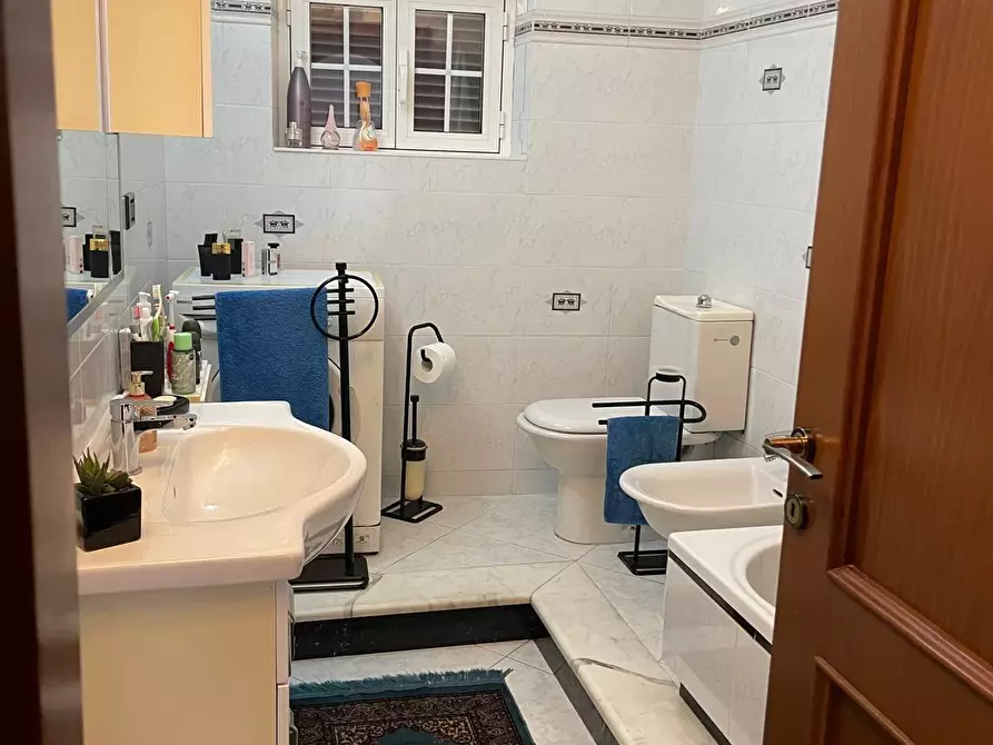 Immagine 9 di Appartamento in vendita  a Carrara