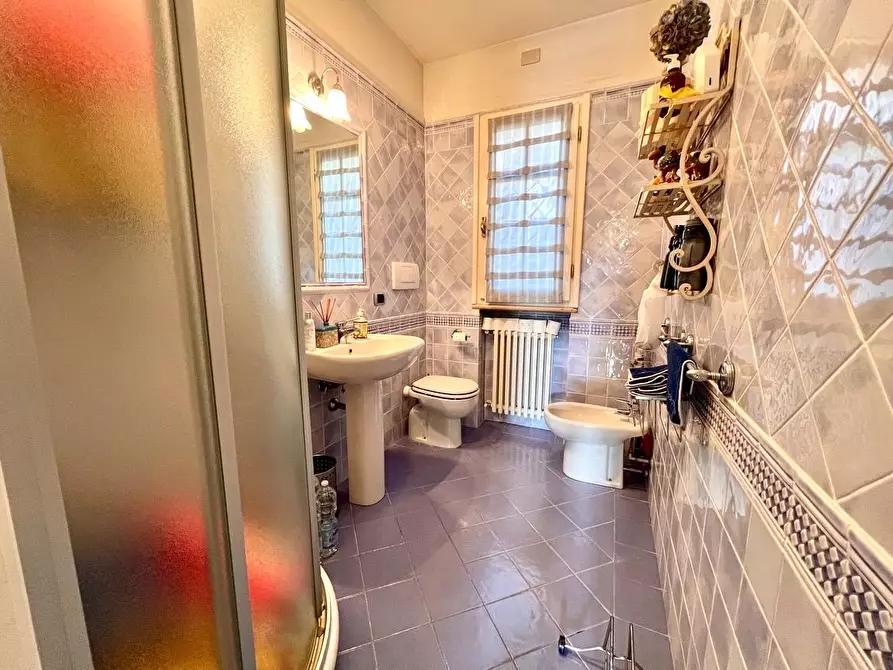 Immagine 9 di Villa in vendita  a Forte Dei Marmi