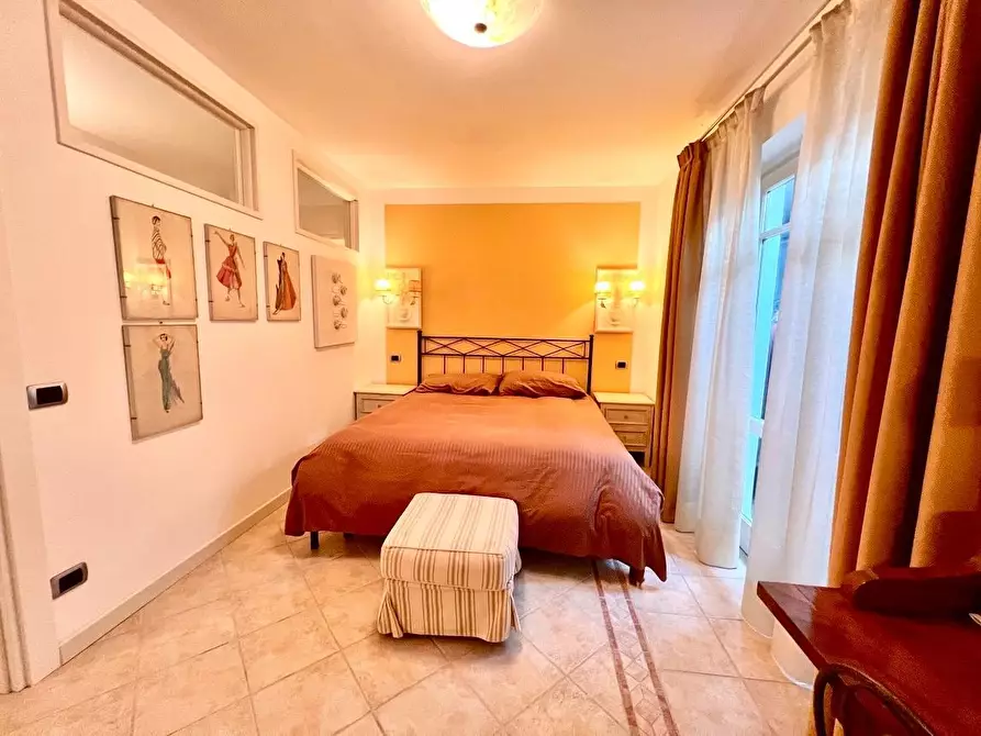 Immagine 22 di Villa in vendita  a Forte Dei Marmi