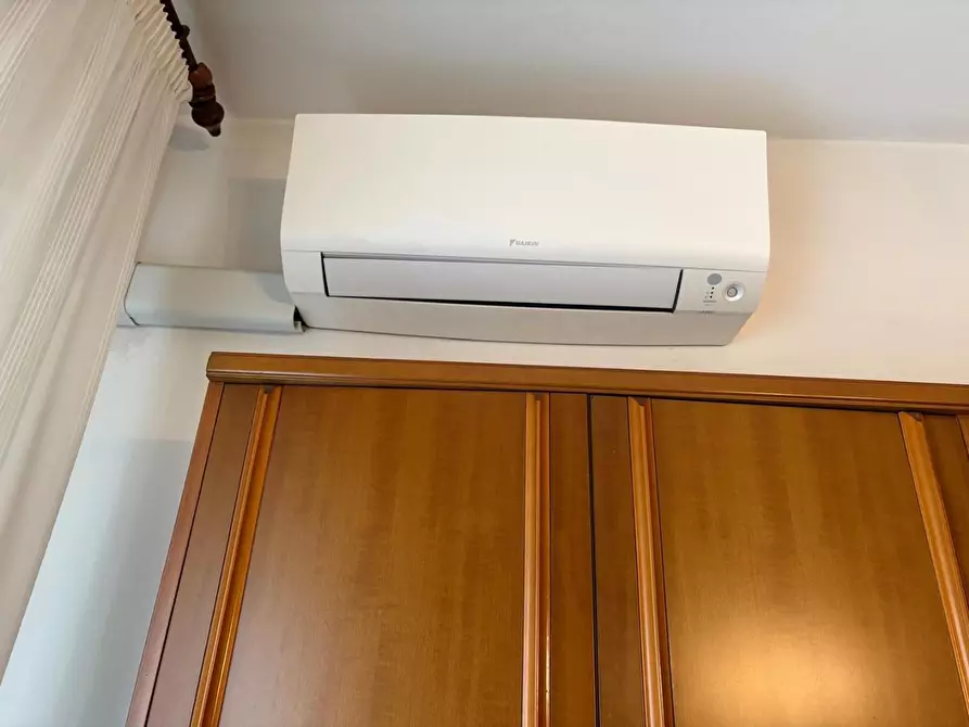 Immagine 7 di Appartamento in vendita  a Massa