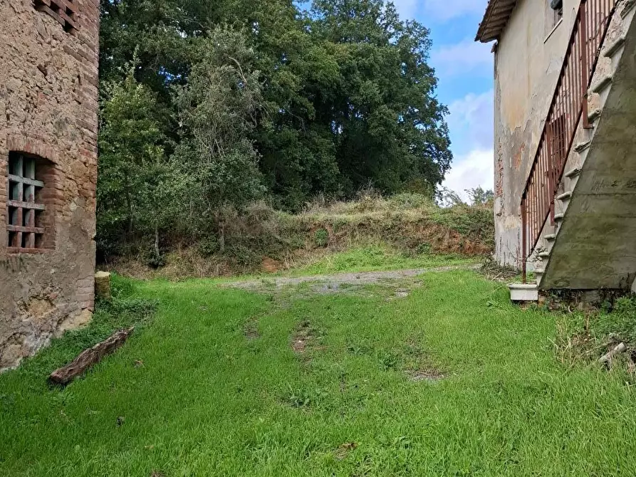 Immagine 12 di Casa colonica in vendita  a Gambassi Terme