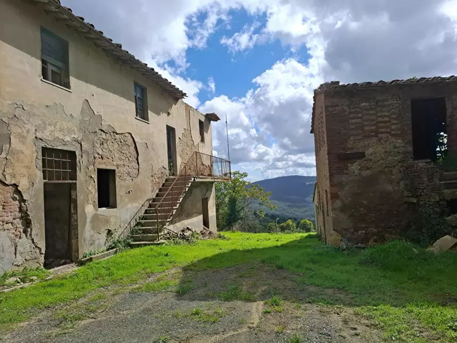 Immagine 13 di Casa colonica in vendita  a Gambassi Terme