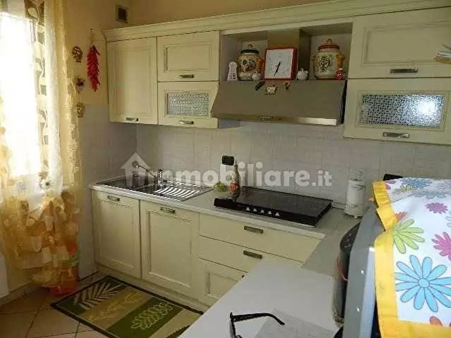 Immagine 17 di Villetta a schiera in vendita  a Carrara