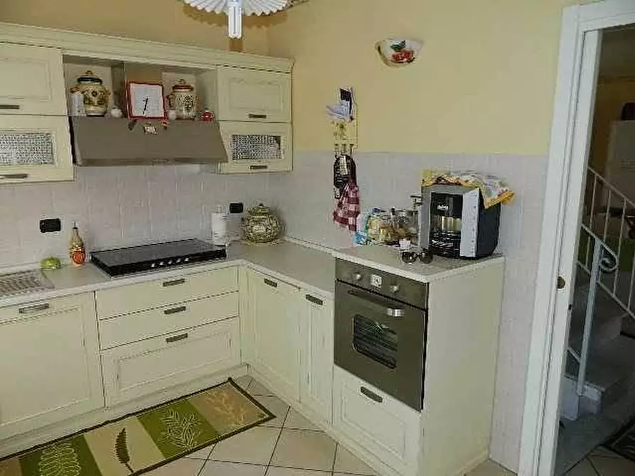 Immagine 21 di Villetta a schiera in vendita  a Carrara