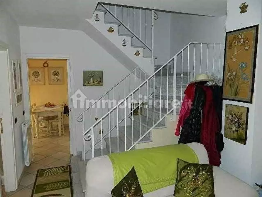 Immagine 18 di Villetta a schiera in vendita  a Carrara