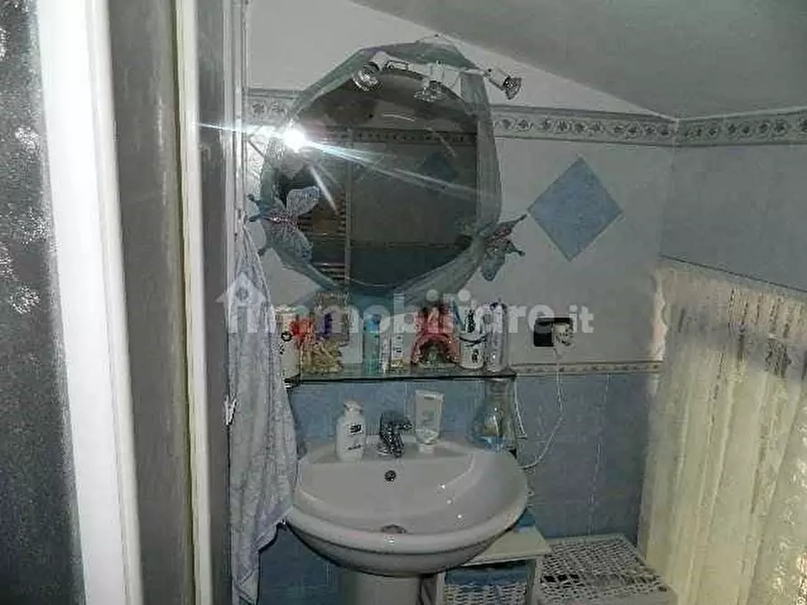 Immagine 7 di Villetta a schiera in vendita  a Carrara