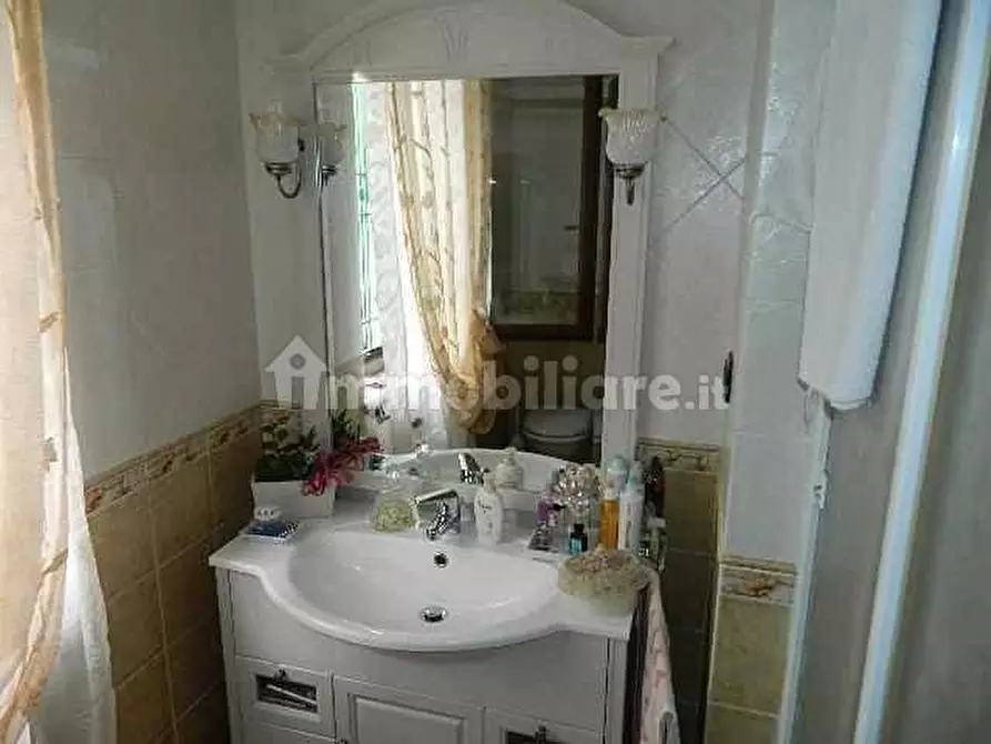 Immagine 15 di Villetta a schiera in vendita  a Carrara