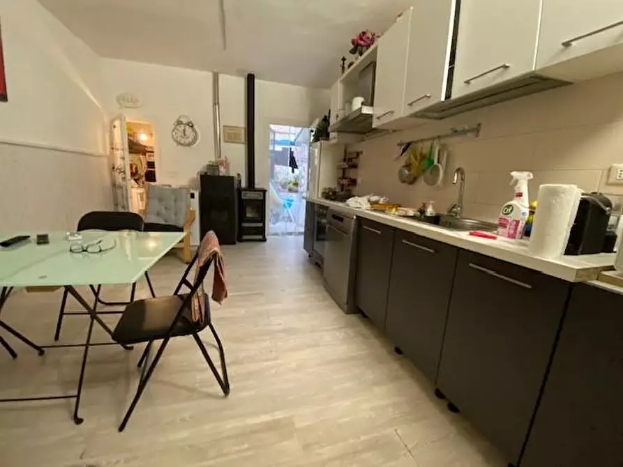 Immagine 2 di Appartamento in vendita  a Cascina