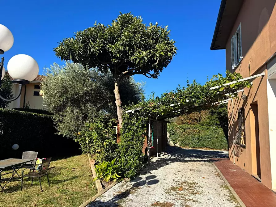 Immagine 4 di Casa indipendente in vendita  a Cascina