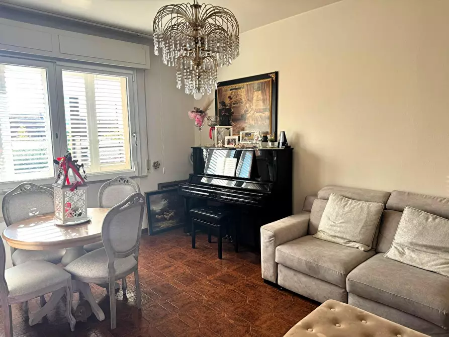 Immagine 16 di Casa indipendente in vendita  a Cascina