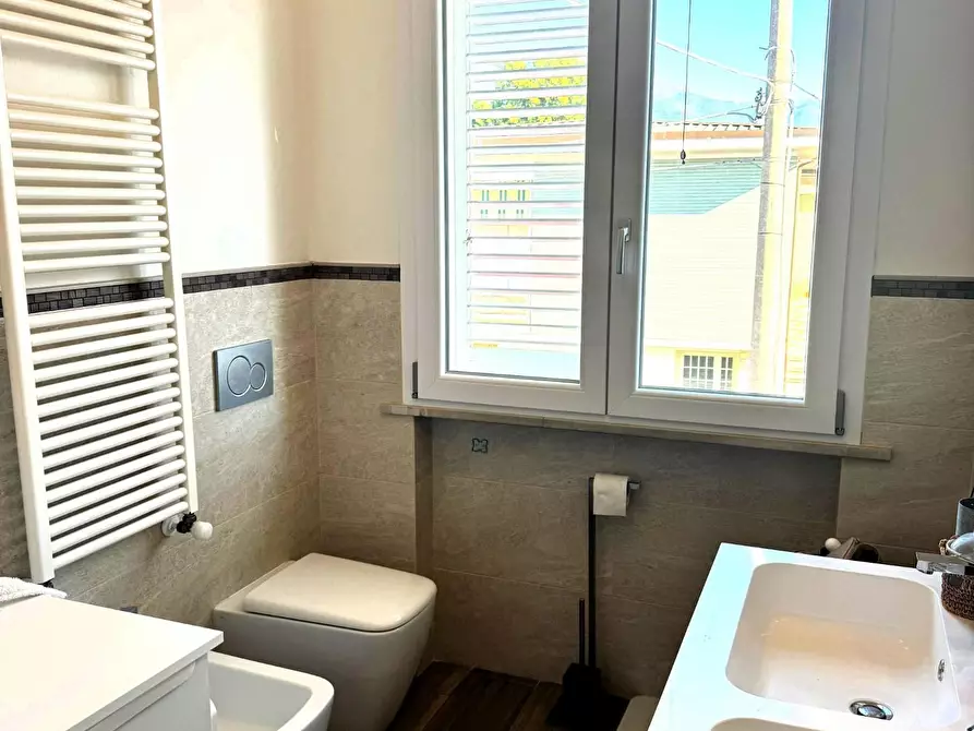 Immagine 18 di Casa indipendente in vendita  a Cascina