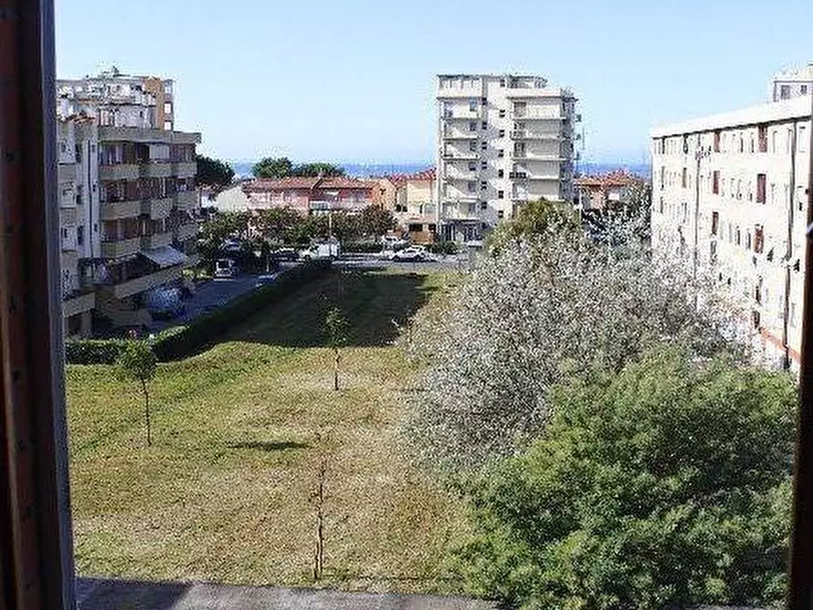 Immagine 21 di Appartamento in vendita  a Rosignano Marittimo