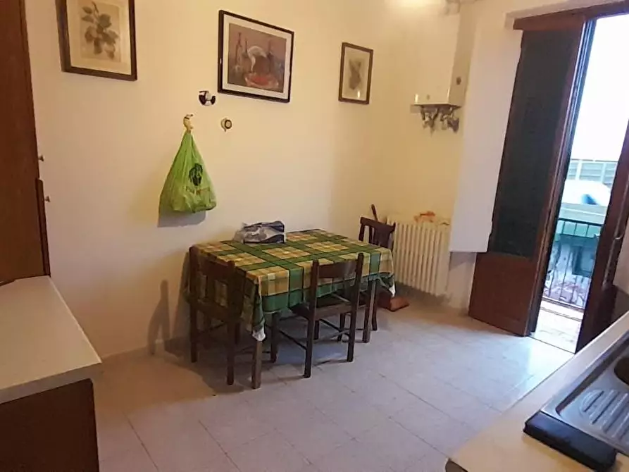 Immagine 2 di Appartamento in vendita  a Prato