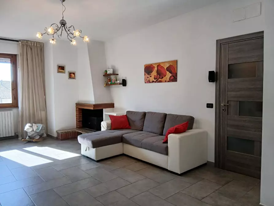 Immagine 3 di Appartamento in vendita  a Cascina