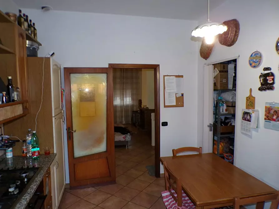 Immagine 13 di Casa bifamiliare in vendita  a Cascina