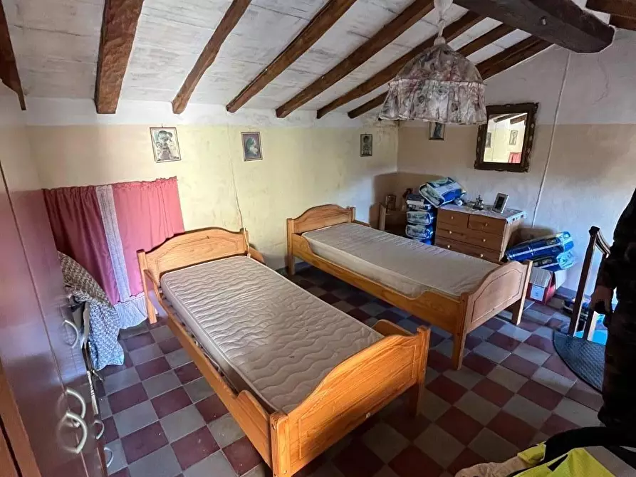 Immagine 20 di Terratetto in vendita  a Massa