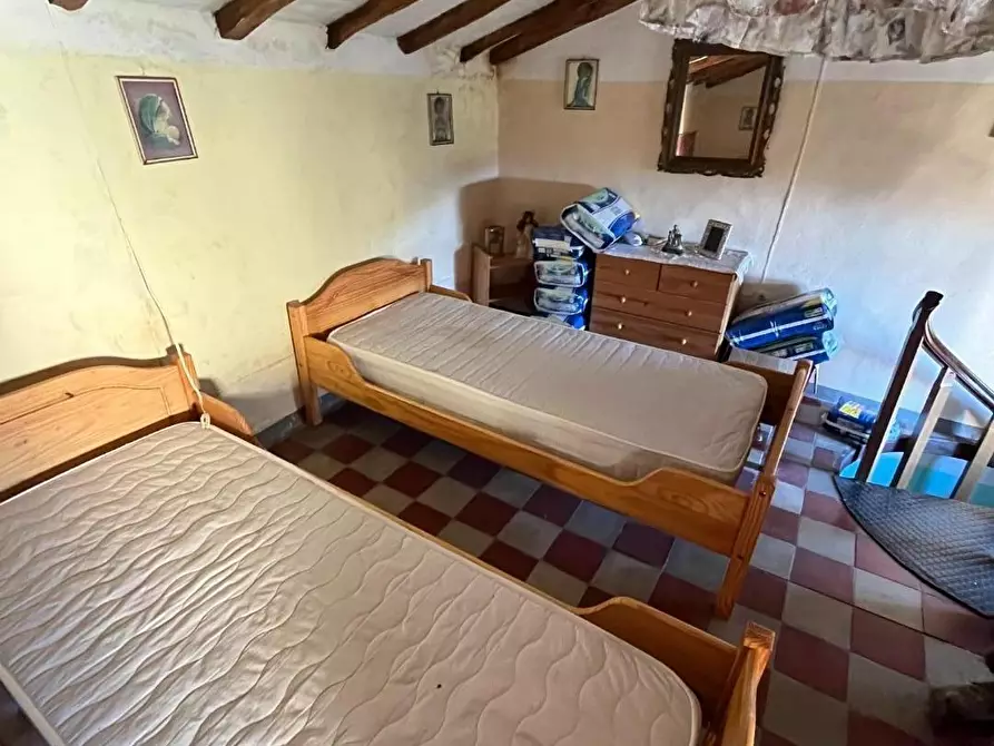 Immagine 22 di Terratetto in vendita  a Massa