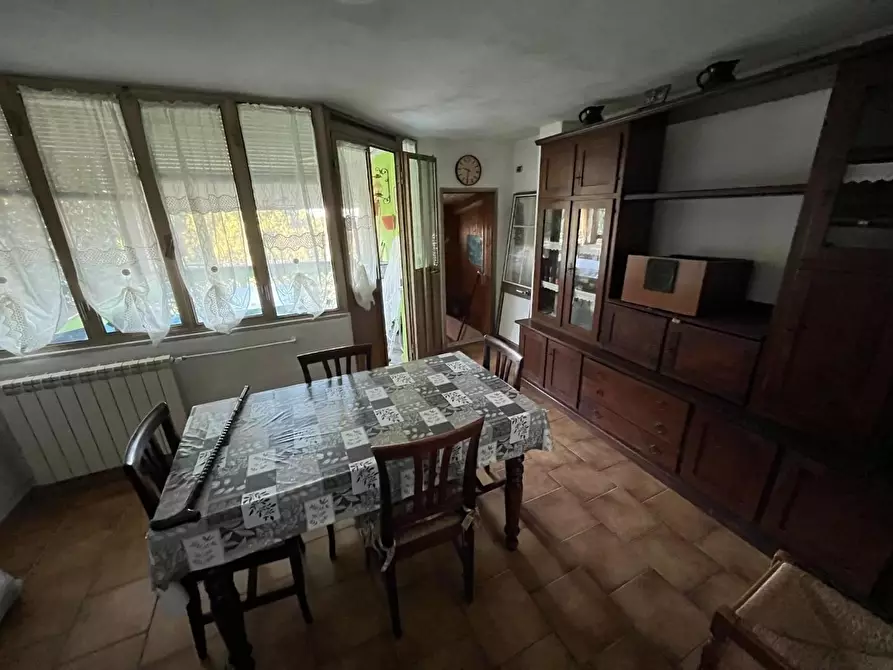 Immagine 2 di Terratetto in vendita  a Massa