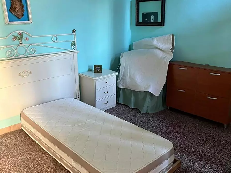 Immagine 15 di Terratetto in vendita  a Massa