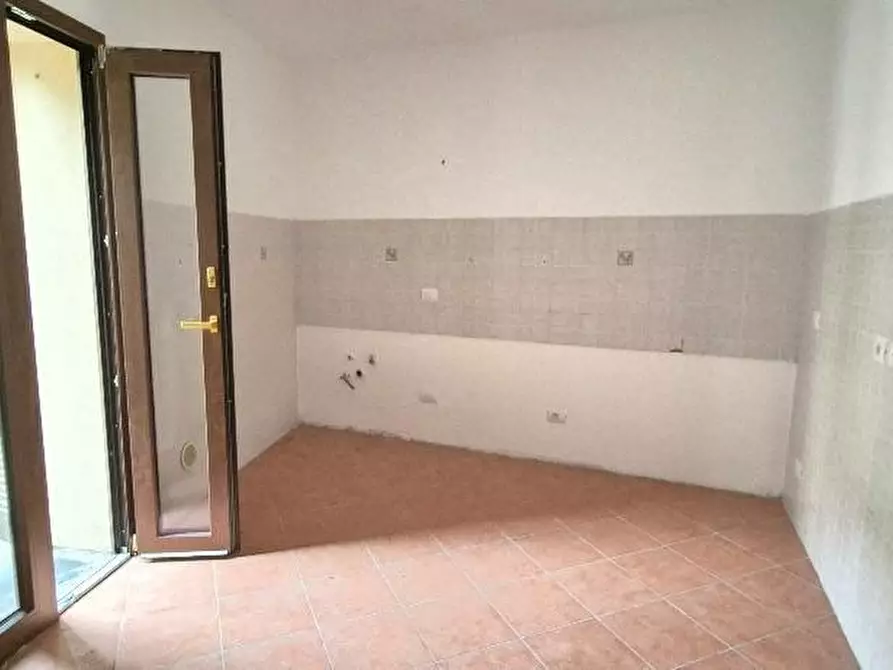 Immagine 5 di Appartamento in vendita  a Calci