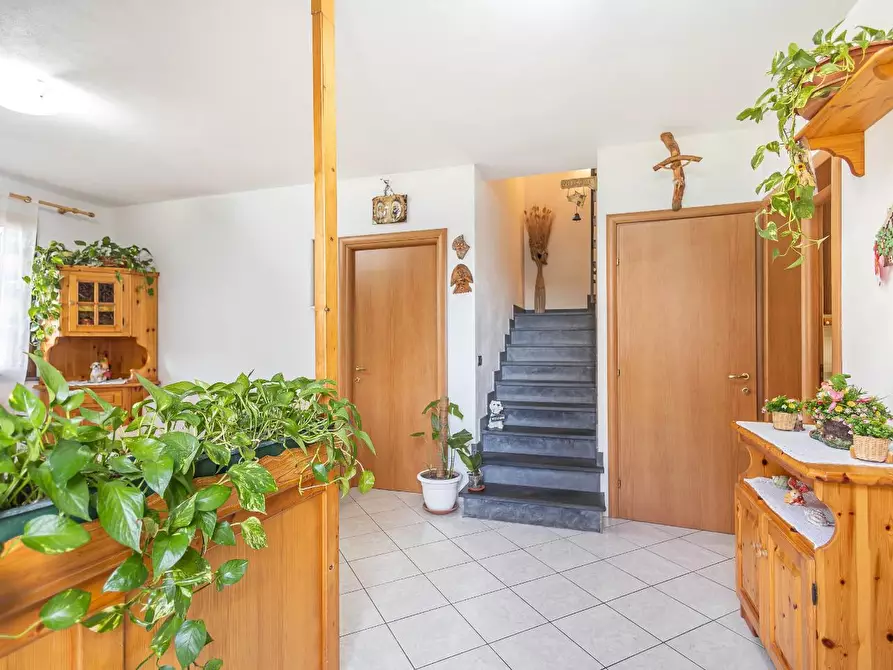 Immagine 17 di Villetta a schiera in vendita  a Cascina