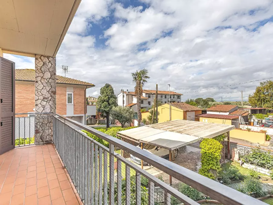 Immagine 27 di Villetta a schiera in vendita  a Cascina