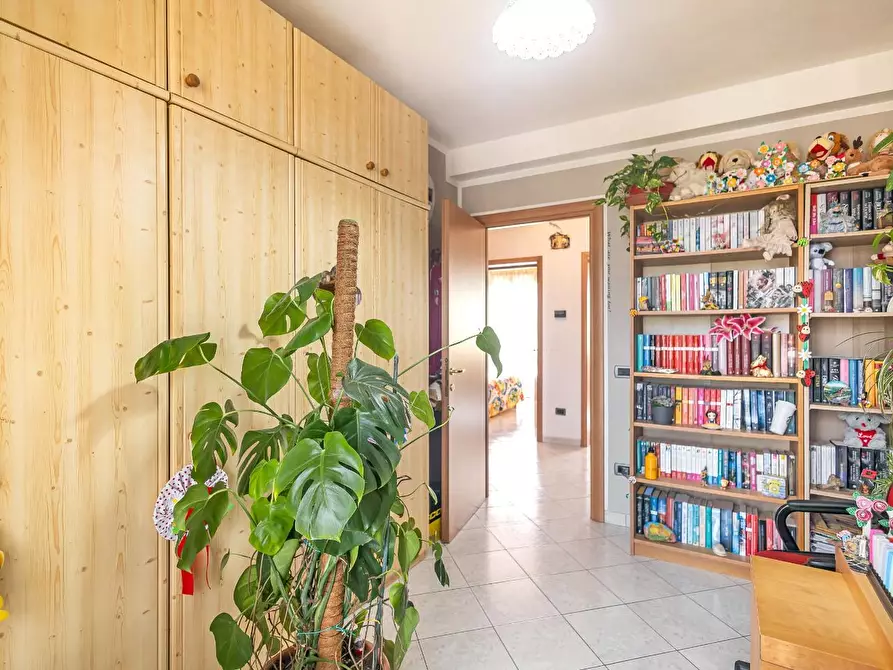 Immagine 28 di Villetta a schiera in vendita  a Cascina