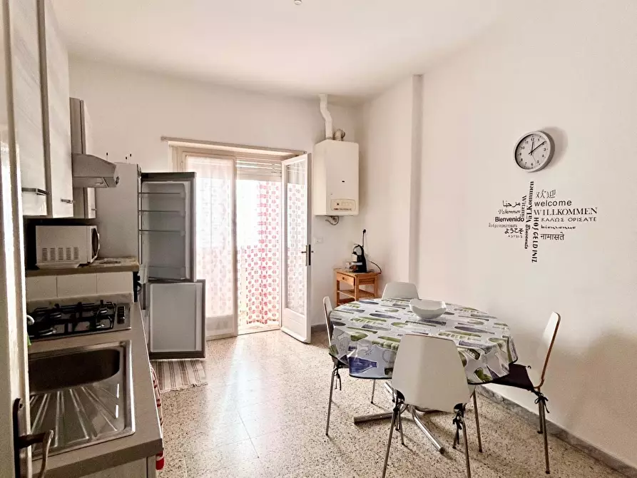 Immagine 9 di Appartamento in affitto  a Pisa