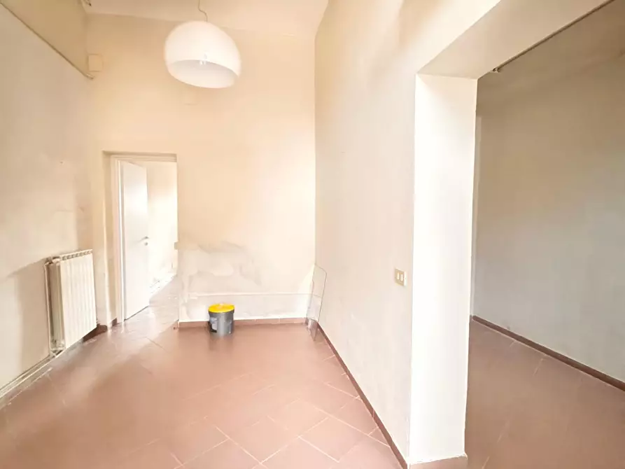 Immagine 5 di Ufficio in affitto  a Ponsacco