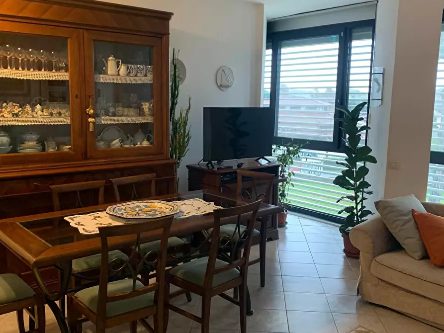 Immagine 2 di Appartamento in vendita  a Forte Dei Marmi