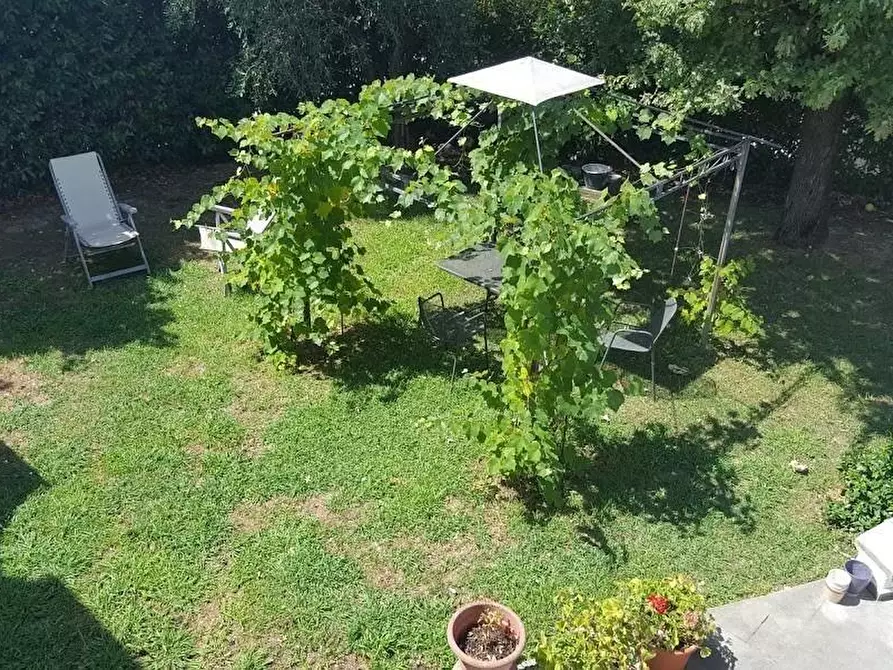 Immagine 3 di Casa indipendente in vendita  a Carrara