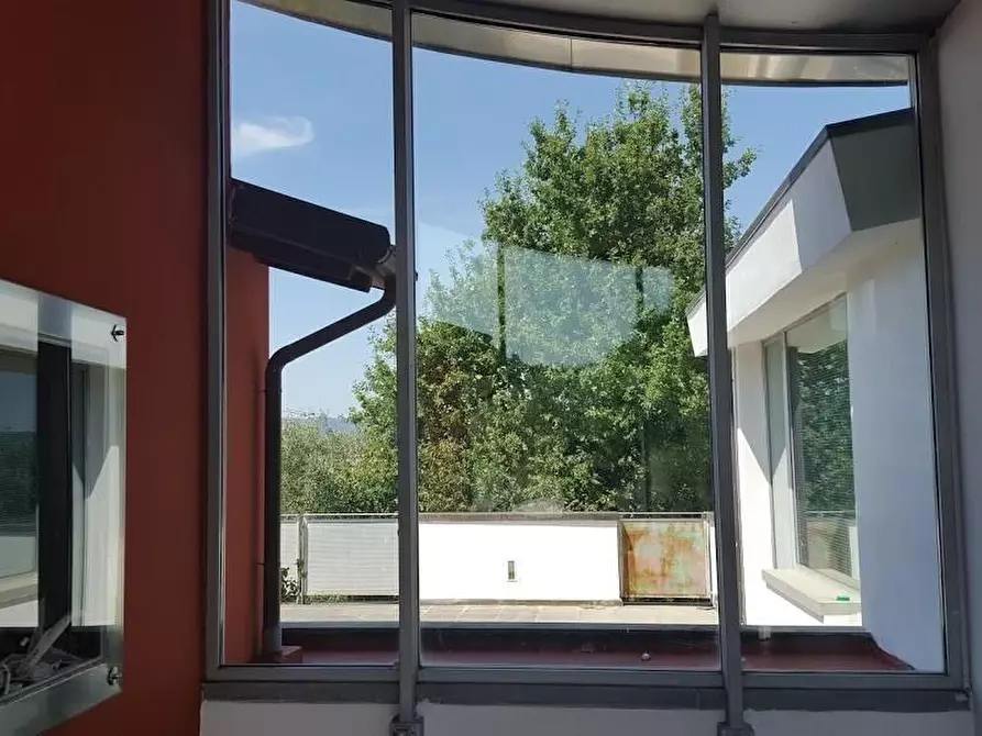 Immagine 11 di Casa indipendente in vendita  a Carrara