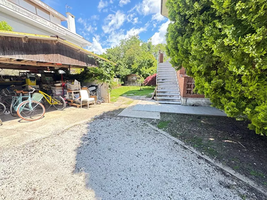 Immagine 15 di Casa indipendente in vendita  a Forte Dei Marmi