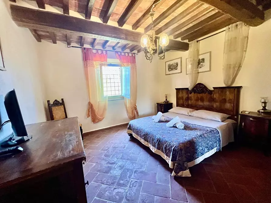 Immagine 13 di Villa in vendita  a Casciana Terme Lari