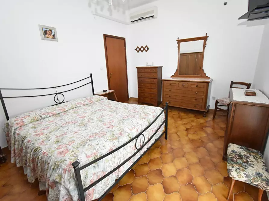 Immagine 27 di Terratetto in vendita  a San Giuliano Terme