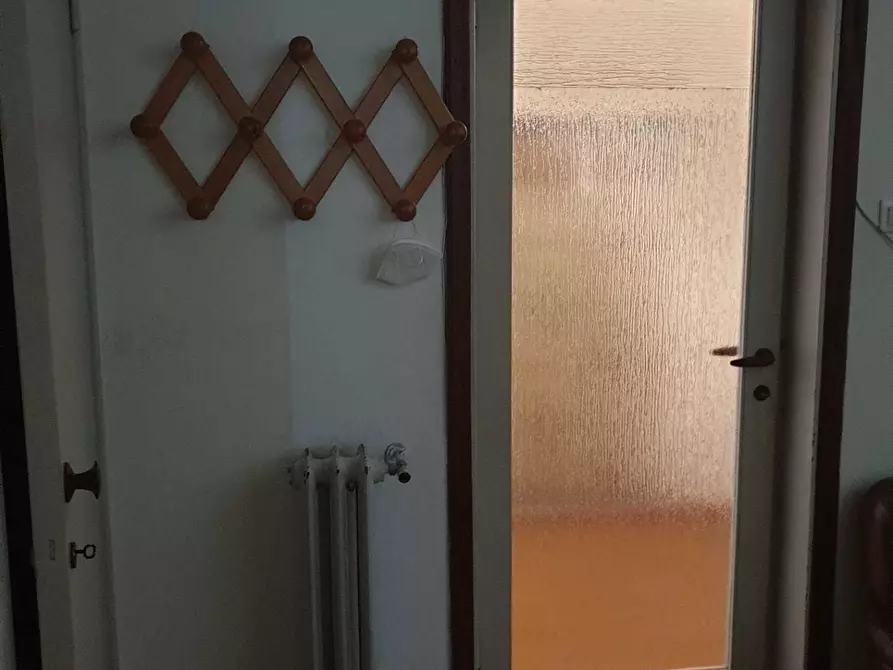 Immagine 4 di Appartamento in vendita  a Massa