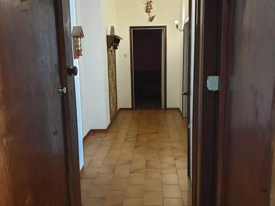 Immagine 15 di Appartamento in vendita  a Massa