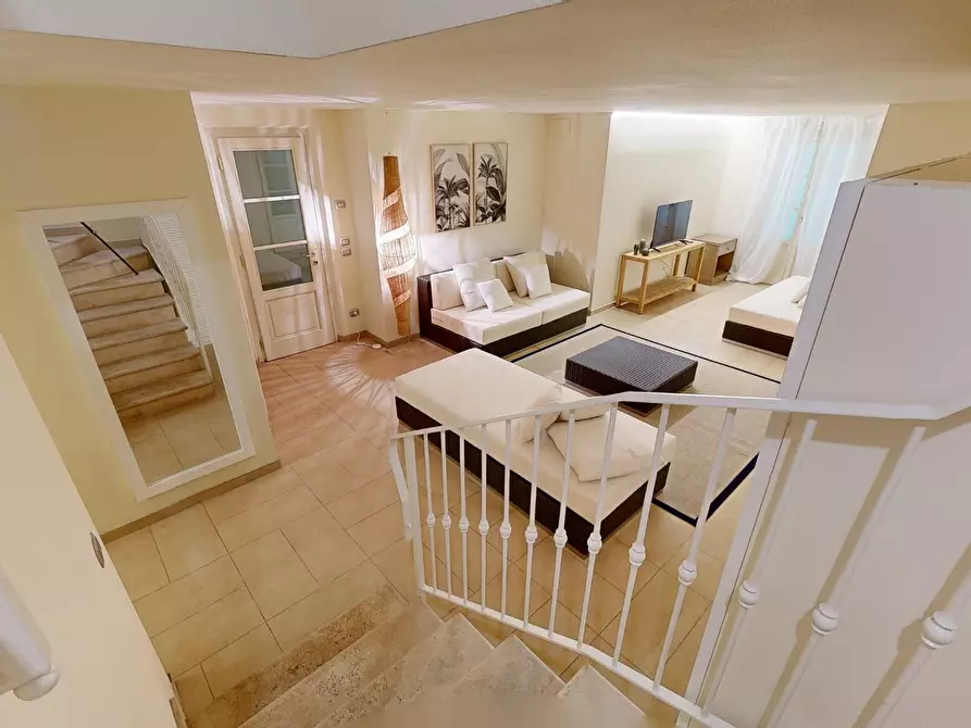 Immagine 3 di Villa in vendita  a Forte Dei Marmi