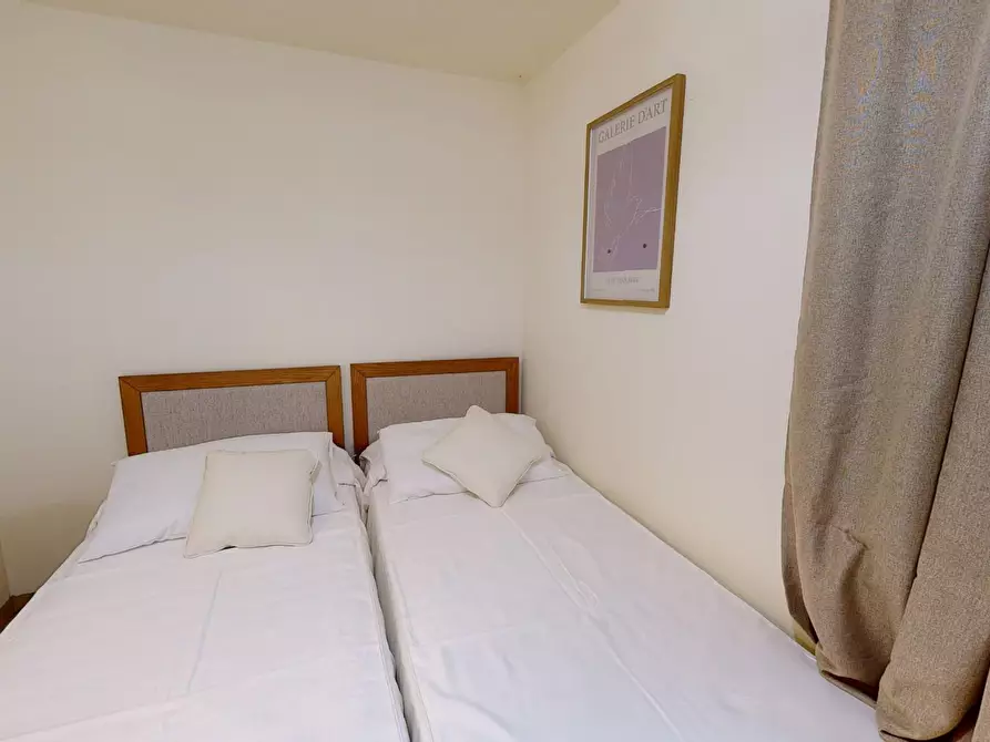 Immagine 11 di Villa in vendita  a Forte Dei Marmi